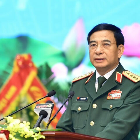 Thư khen của Bộ trưởng Bộ Quốc phòng gửi sĩ quan, Quân nhân chuyên nghiệp, hạ sĩ quan, binh sĩ Lực lượng vũ trang Thành phố Huế