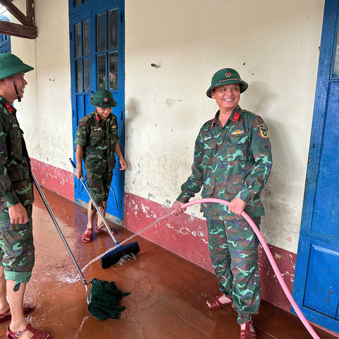 Trách nhiệm đối với Nhân dân