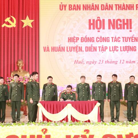 Thành phố Huế hiệp đồng công tác tuyển quân và huấn luyện dự bị động viên năm 2026