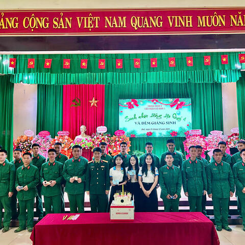 Tiểu đoàn BB1 - Trung đoàn 6 chúc mừng Lễ Giáng sinh và sinh nhật đồng đội Quý IV năm 2025