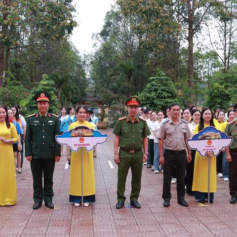 Khối thi đua các cơ quan Trung ương 1 tổ chức nhiều hoạt động kỷ niệm ngày Quốc tế Phụ nữ 08/3