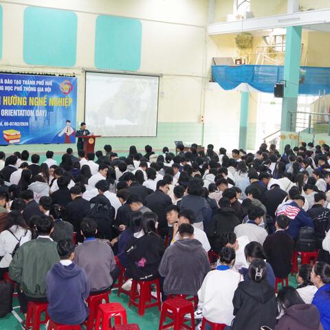 Học viện Phòng không -  Không quân  Tuyên truyền, hướng nghiệp tuyển sinh quân sự tại Thành phố Huế