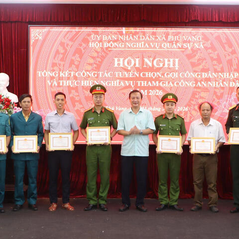 Hội đồng nghĩa vụ quân sự xã Phú Vang: Tổng kết công tác tuyển chọn và gọi công dân nhập ngũ năm 2026
