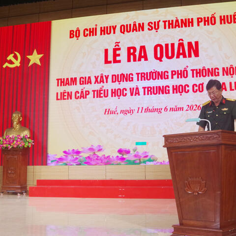 Bộ CHQS Thành phố Huế: Ra quân tham gia xây dựng trường phổ thông nội trú liên cấp tiểu học và trung học cơ sở tại xã A Lưới 4