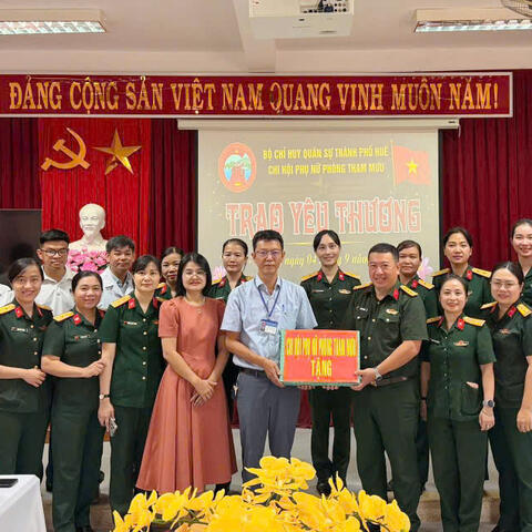 Ấm áp chương trình “trao yêu thương” đến bệnh nhân tại bệnh viện tâm thần Thành phố Huế
