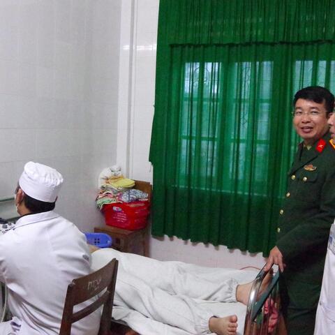 Ban Chỉ huy Phòng thủ Khu vực 2 - A Lưới phối hợp khám sức khỏe nghĩa vụ quân sự năm 2026