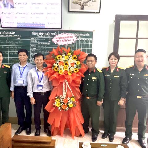 Ban Chỉ huy Phòng thủ khu vực 1 - Hương Trà chúc mừng Ngày Nhà giáo Việt Nam 20/11