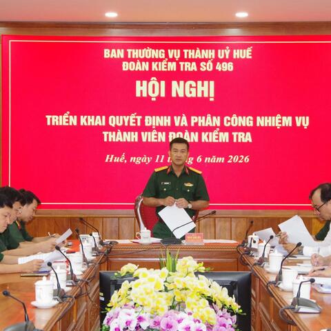 Đoàn kiểm tra 496 triển khai quyết định và phân công nhiệm vụ thành viên đoàn kiểm tra tại Ban thường vụ Đảng uỷ xã Phú Lộc