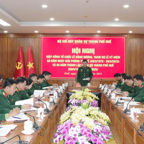 Bộ CHQS thành phố Huế: Hiệp đồng, giao nhiệm vụ tổ chức lễ kỷ niệm 50 giải phóng quê hương và bắn pháo hoa khai mạc năm du lịch quốc gia -  Huế 2025