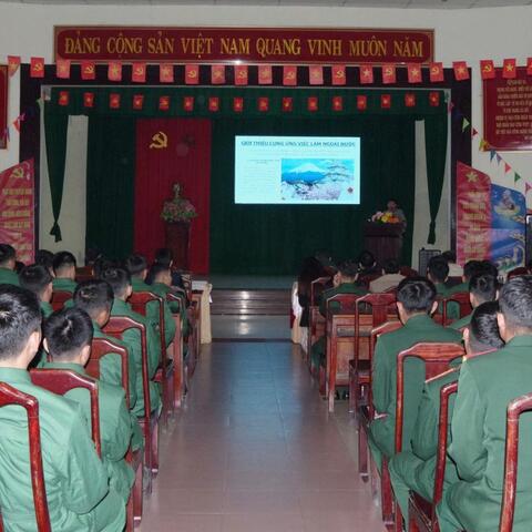 Thành phố Huế định hướng nghề nghiệp và tuyên truyền chính sách học nghề cho Bộ đội xuất ngũ