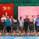 Bộ CHQS thành phố Huế phối hợp tặng quà các đối tượng bị nhiễm chất độc da cam trên địa bàn xã A Lưới 4