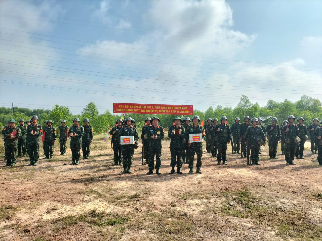 Cán bộ, chiến sĩ thi đua quyết tâm hoàn thành xuất sắc nhiệm vụ diễn tập